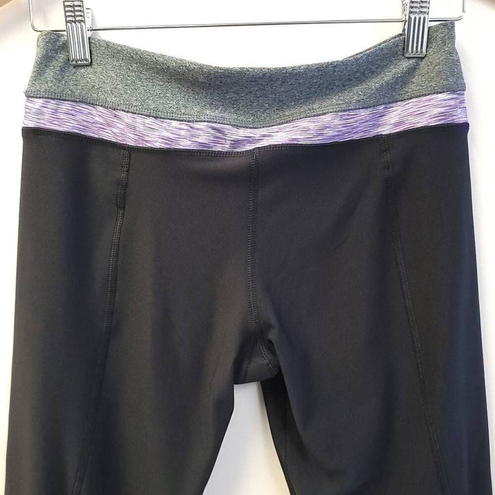 VOGO Capri Leggings Size S Black Purple Activewear Athletic Athletica Womens​ - Picture 7 of 7